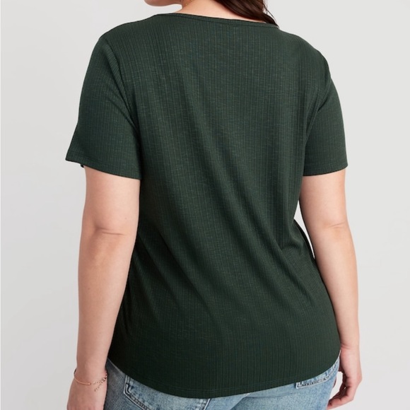 Luxe V-Neck Ribbed Slub-Knit T-Shirt - Picture 2 of 6